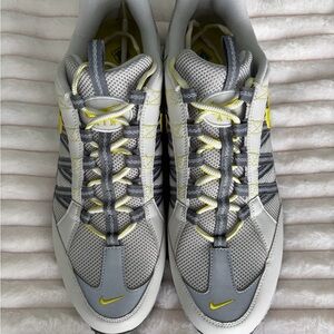 Nike Air Humara Men's Athletic Shoes. NWT